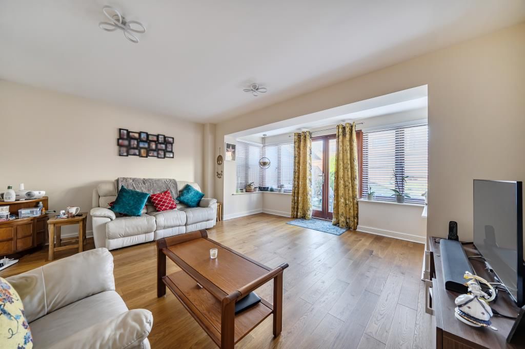 Property photo 3 of 17 Reception