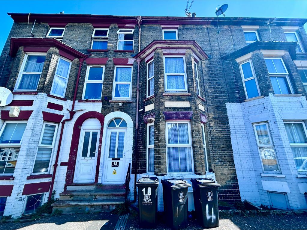 Property photo 2 of 11