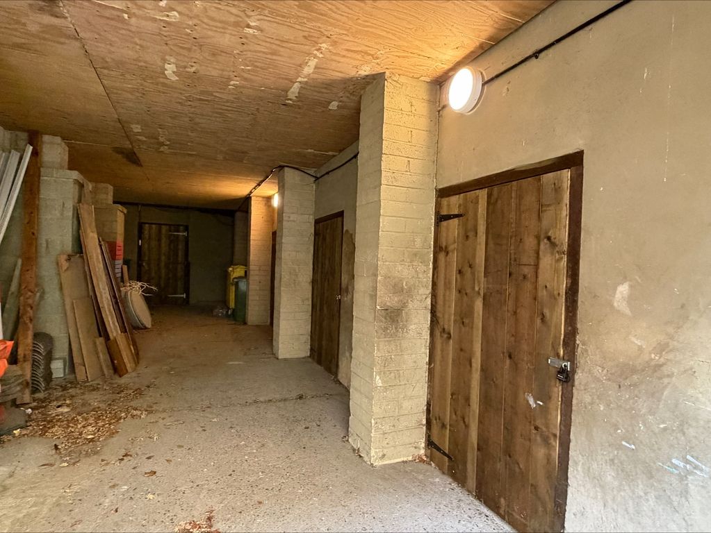 Property photo 2 of 2