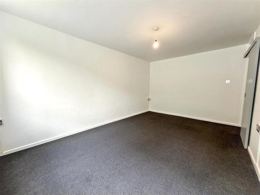 Property photo 3 of 8 Lounge/ Diner