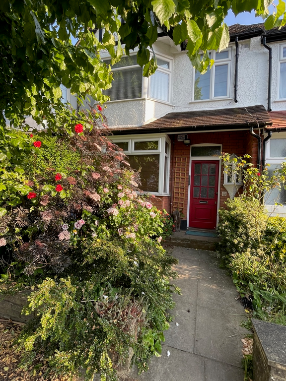 Property photo 2 of 13