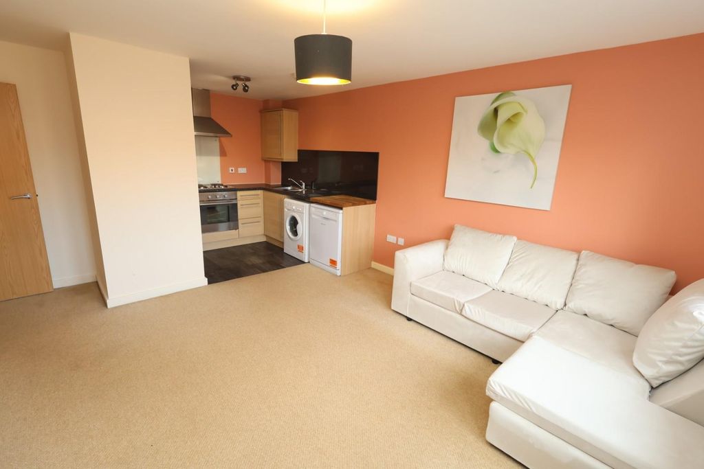 Property photo 3 of 14 2.Jpg