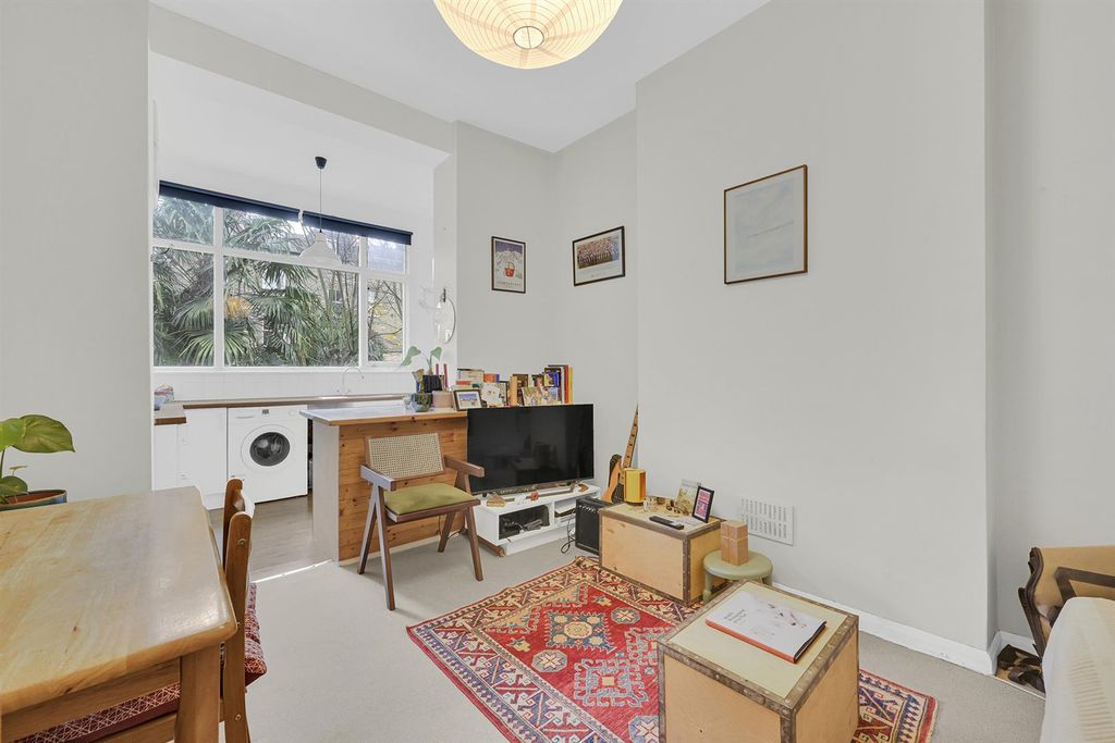 Property photo 2 of 9 Vue_54 Crayford Rd N70Nd_002.Jpg