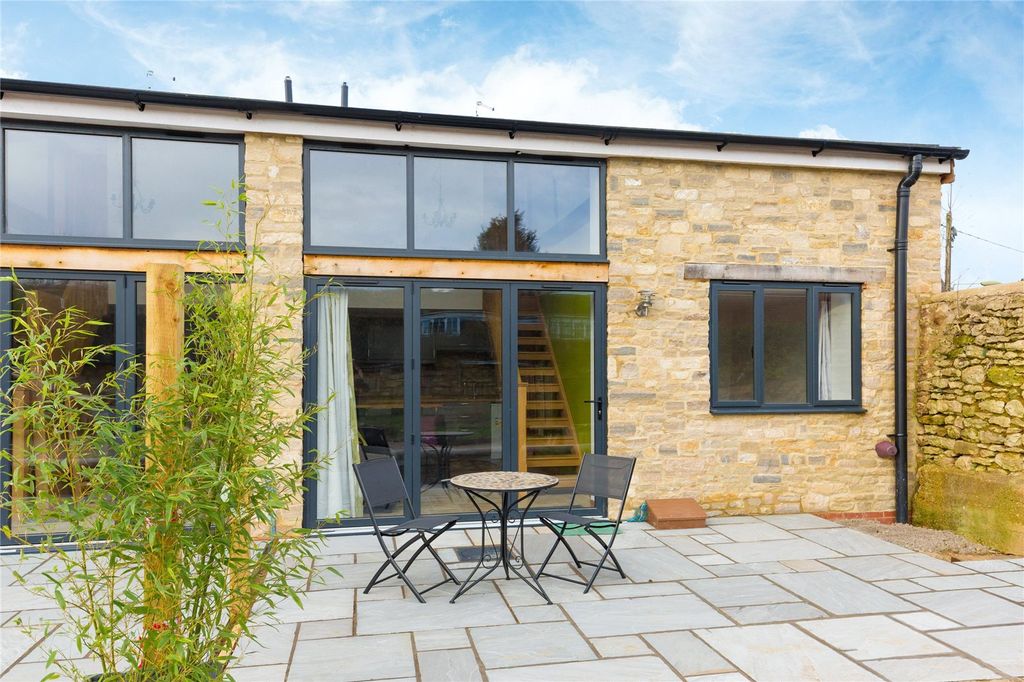 Property photo 1 of 9 1