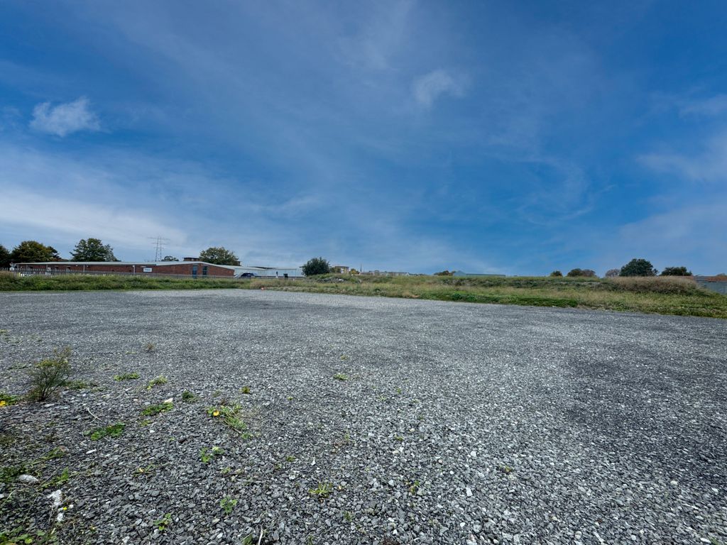 Property photo 3 of 4