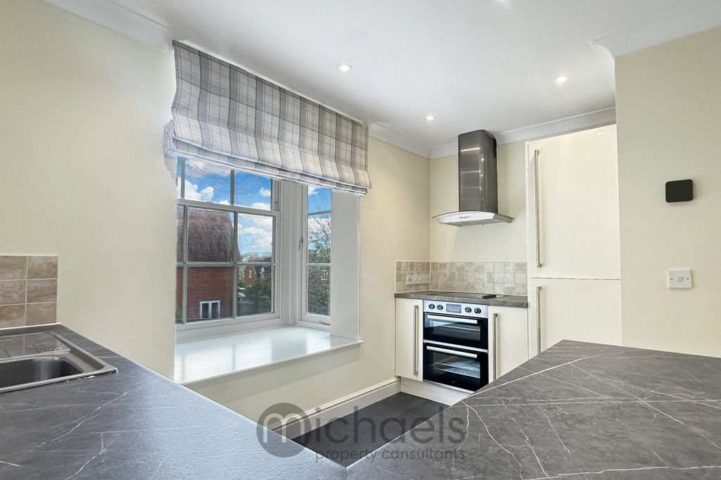 Property photo 3 of 13