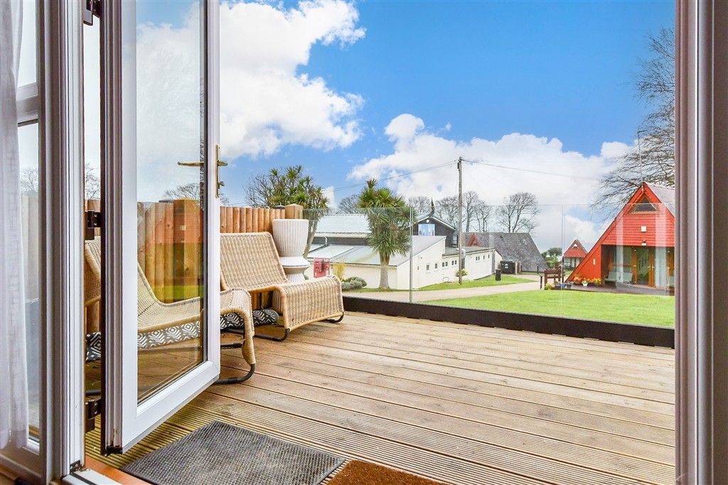 Property photo 1 of 14 Patio / Decking