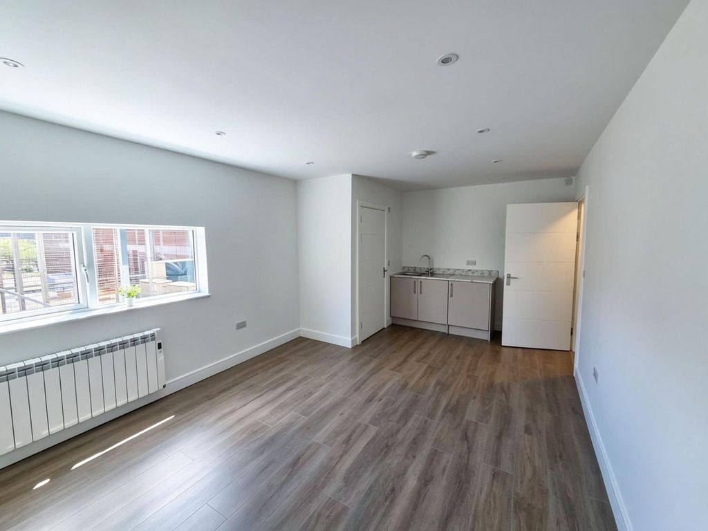 Property photo 2 of 4