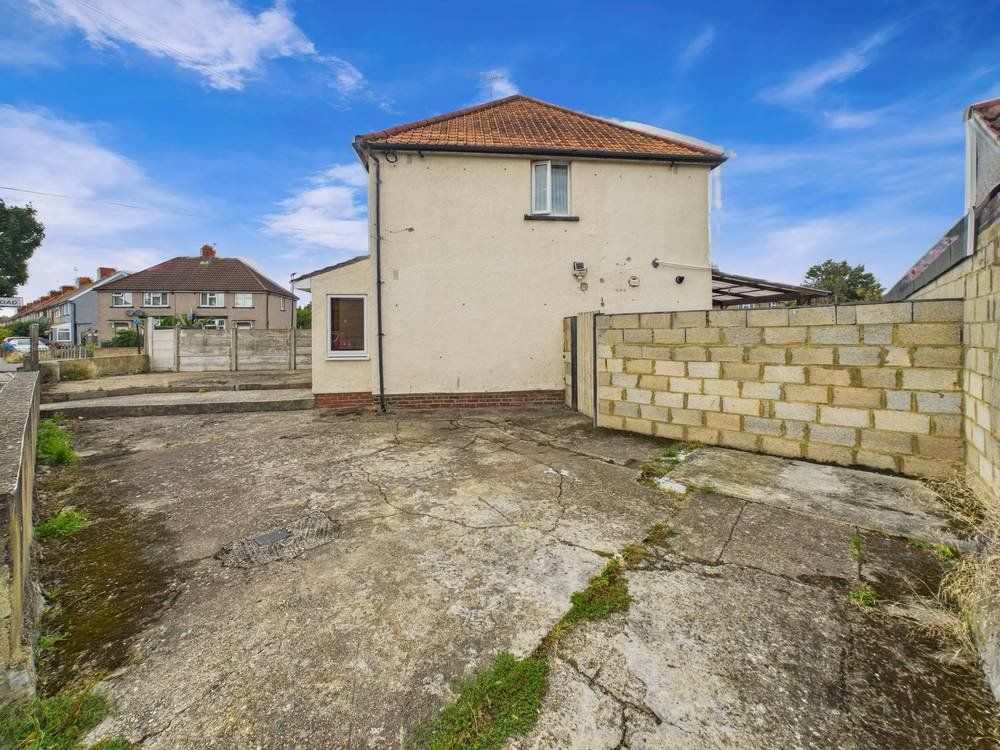 Property photo 3 of 16 Picture No. 18