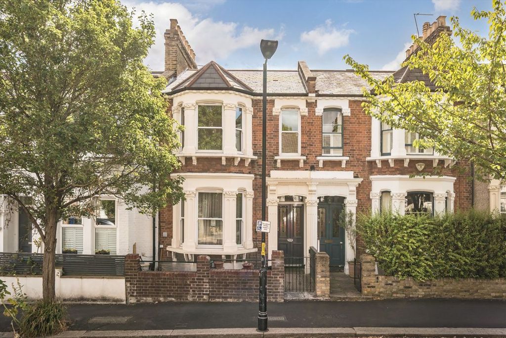 Property photo 1 of 7