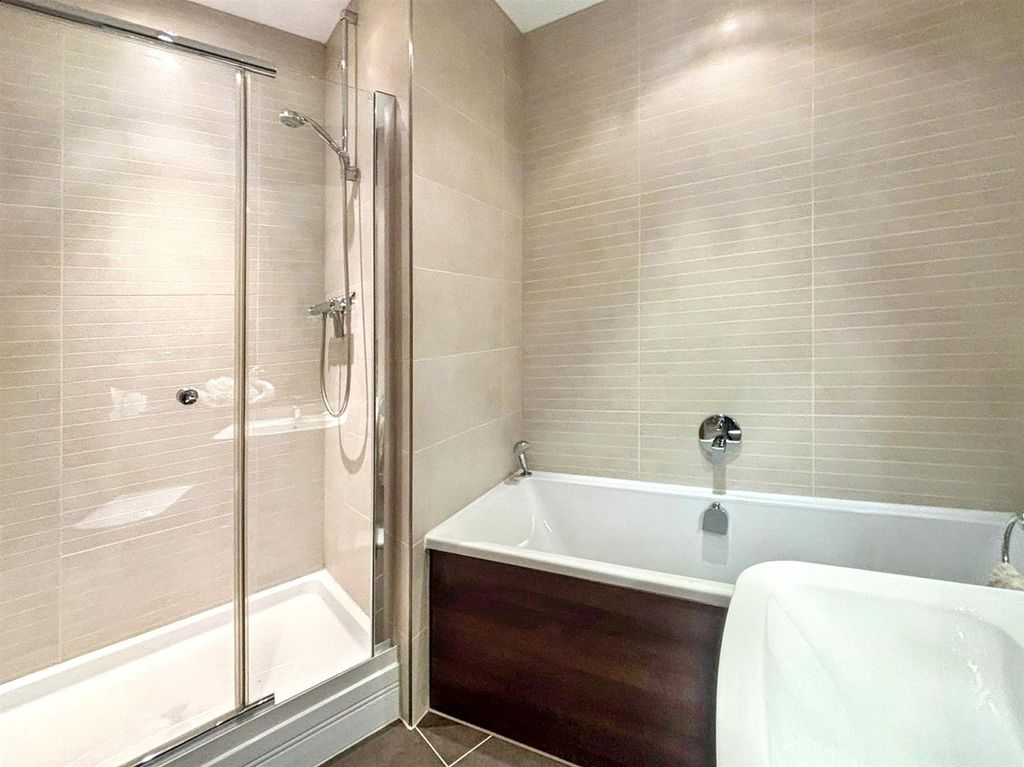 Additional image 8 of 2 bed flat for saleDarley Road, Eastbourne BN20