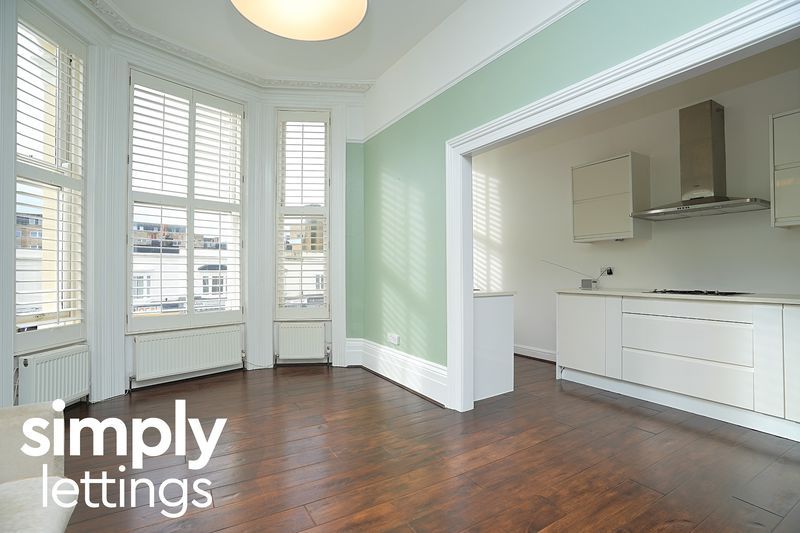 Property photo 3 of 14 Photo 4