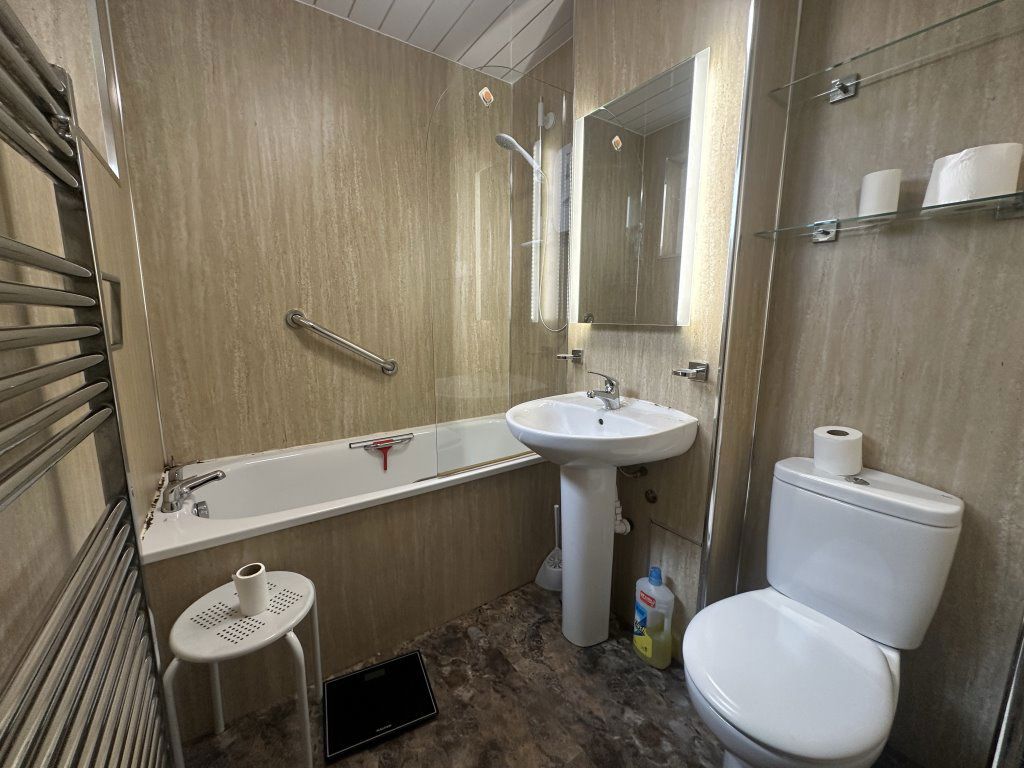 Property photo 3 of 3