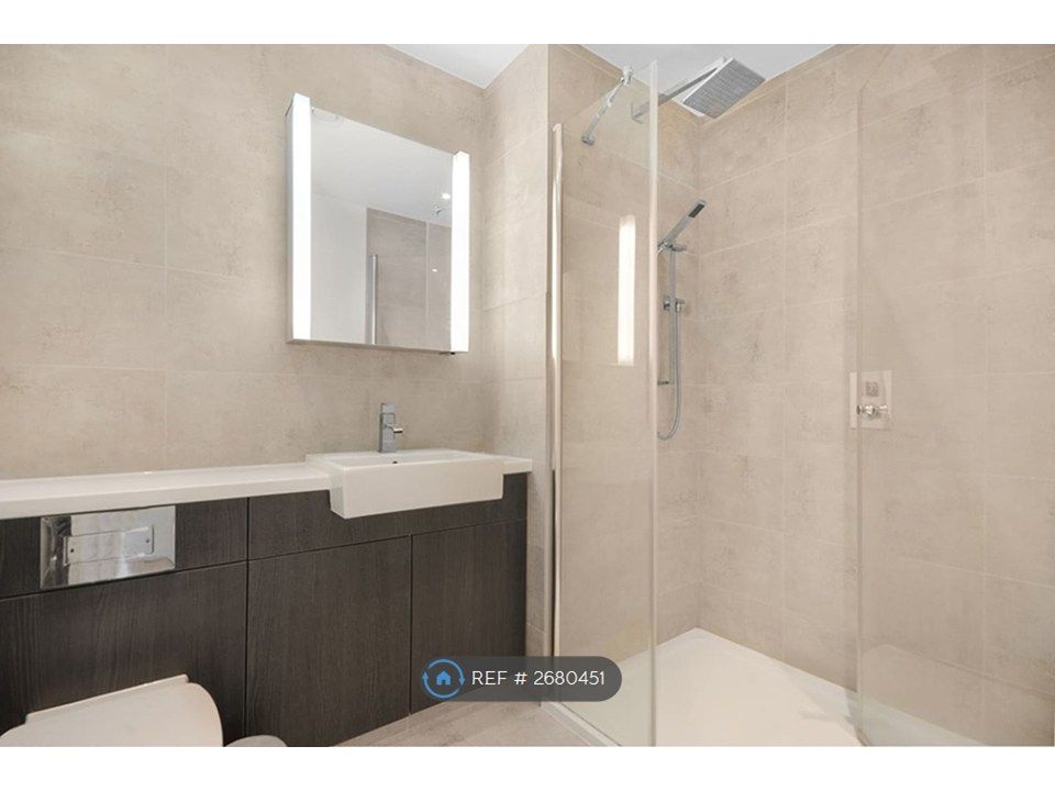 Property photo 2 of 8 Second Bathroom