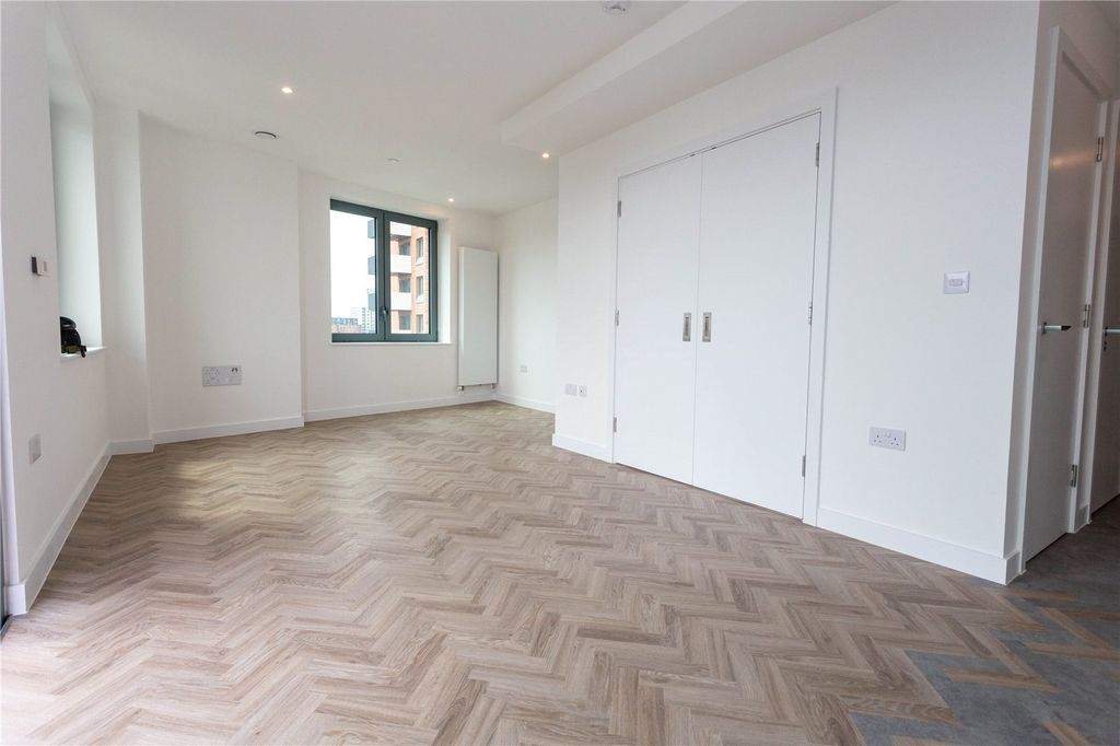 Property photo 3 of 17 Picture No. 05