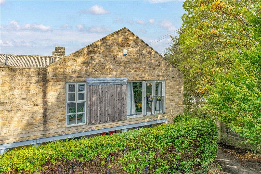 Property photo 1 of 11 External