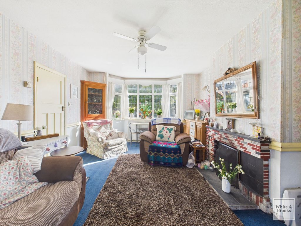 Property photo 2 of 20