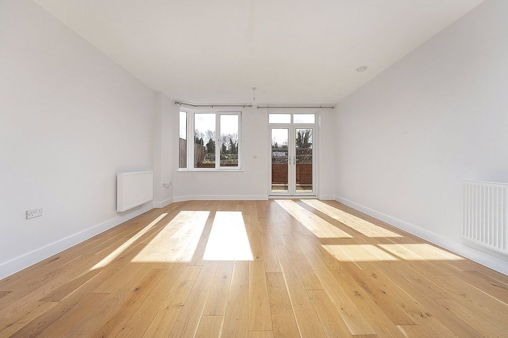 Property photo 3 of 17 Picture No. 06