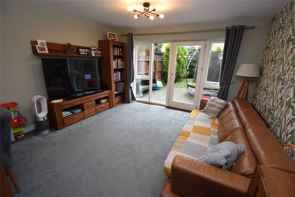 Property photo 2 of 15 Picture No. 14