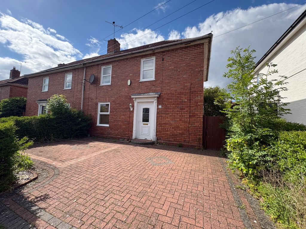 Property photo 1 of 9