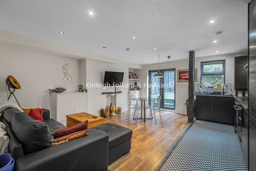 Property photo 1 of 6 1c0744d5-9Ae8-44Be-B