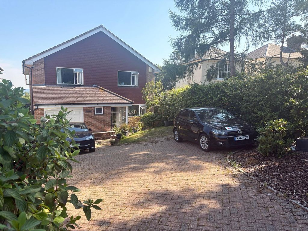 Property photo 1 of 2