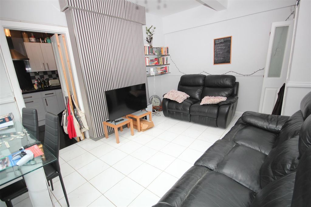 Property photo 3 of 9 Img_2205.Jpg