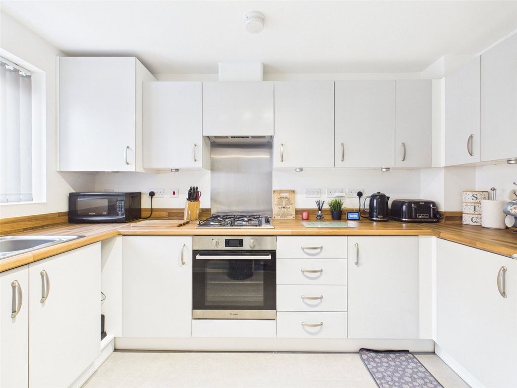 Property photo 2 of 16 Picture No. 02
