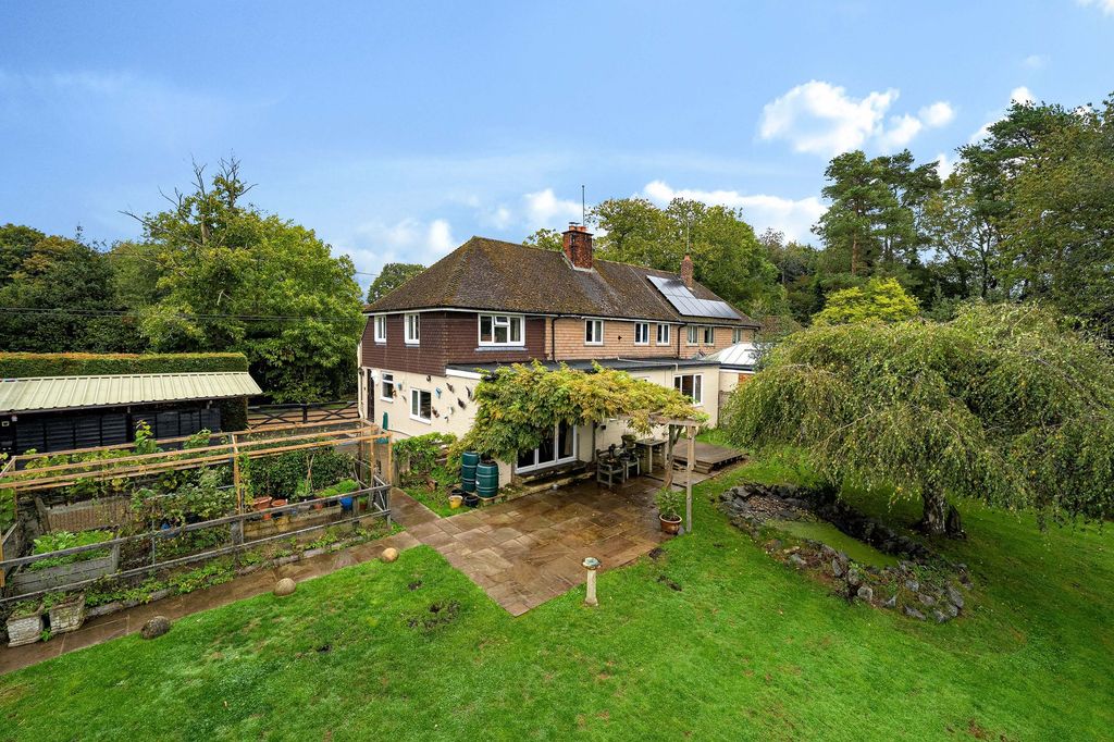 Property photo 1 of 27