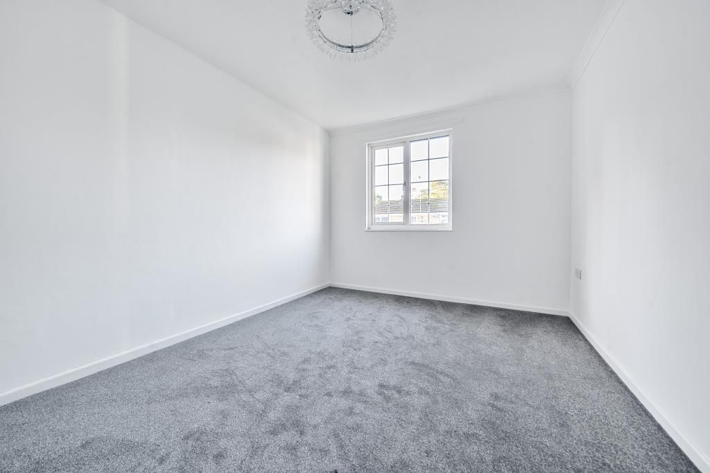 Property photo 3 of 18 Bedroom