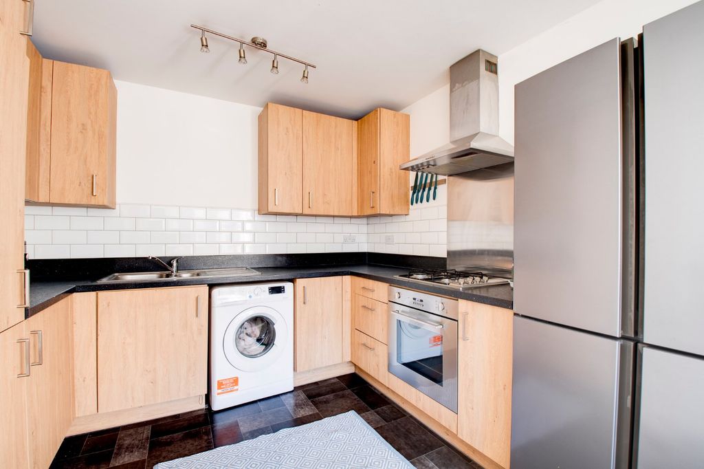 Property photo 2 of 18 Picture No. 05