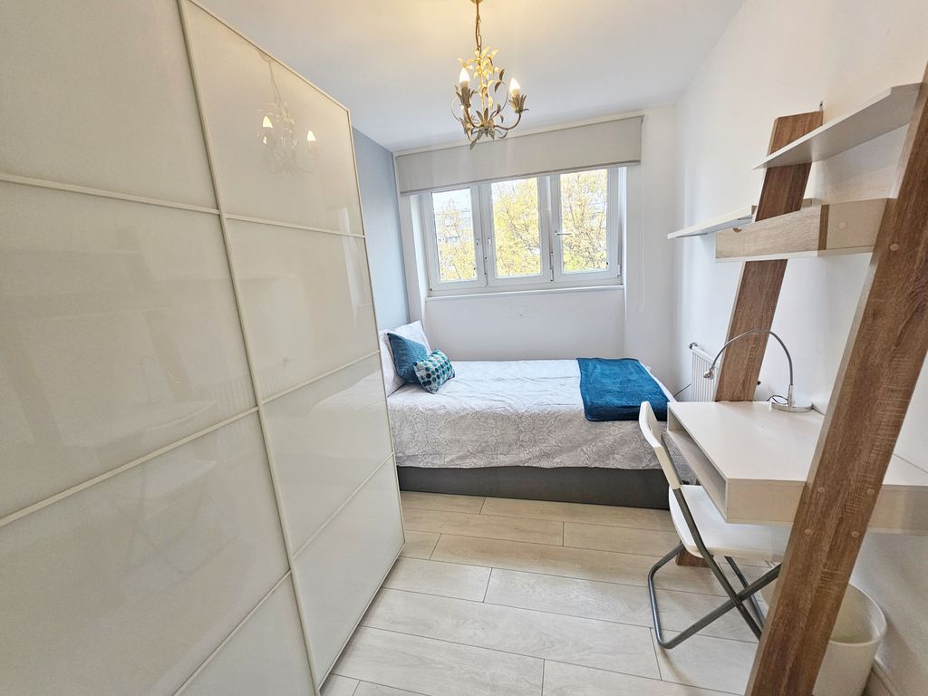 Property photo 2 of 26 Gallery