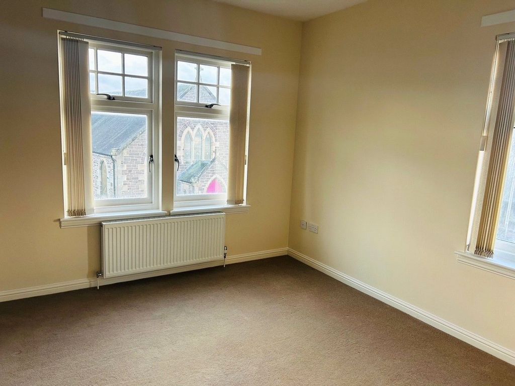 Property photo 2 of 6 Lounge