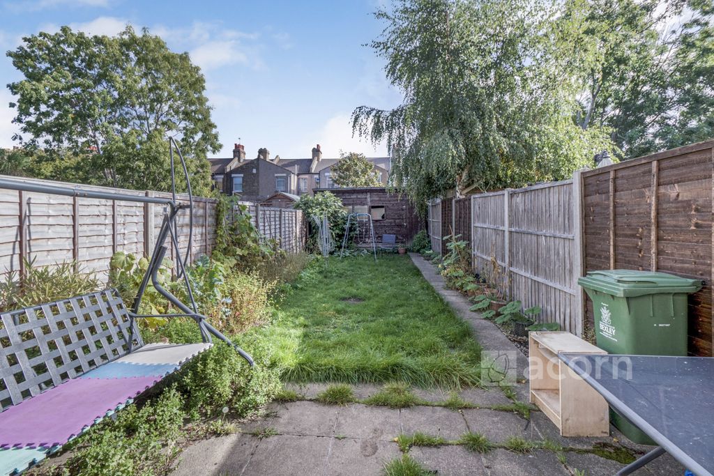 Property photo 3 of 10 Img_3460