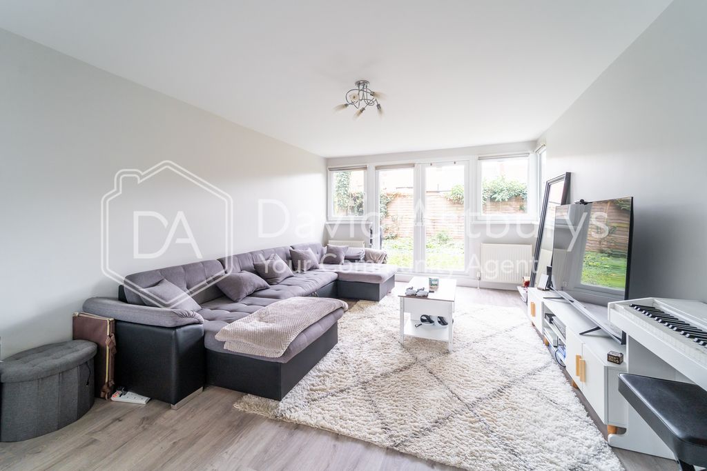 Property photo 3 of 12 Ndb01328