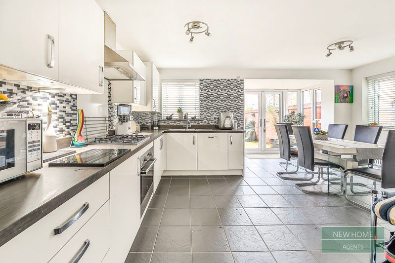 Property photo 3 of 21 Photo 7