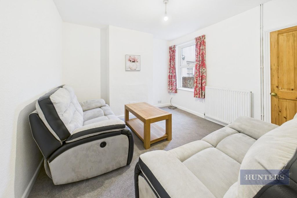 Property photo 2 of 8 Cam05152G0-Pr0324-Still004.Jpg