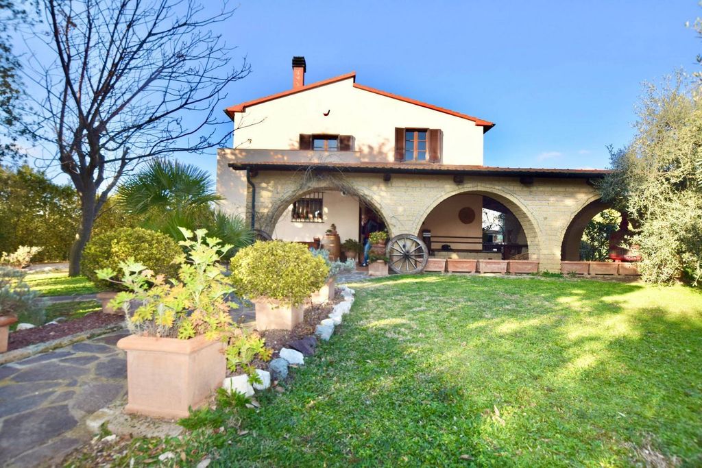 Property photo 3 of 30
