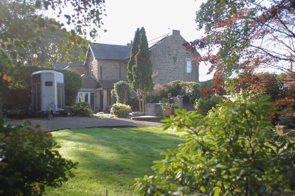 Property photo 1 of 29 Ow6A1545 (2)