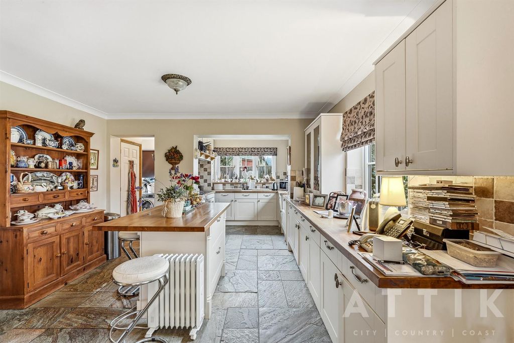 Property photo 3 of 39 3.Jpg