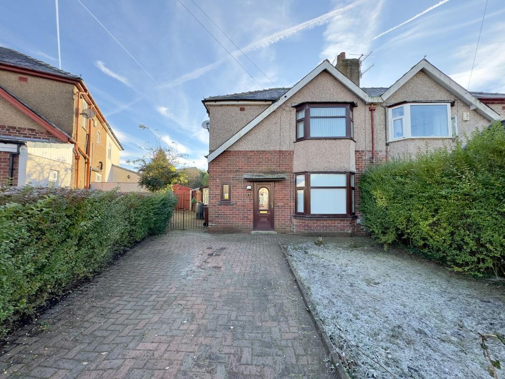 Property photo 1 of 21 Main Photo House For Sale Prairie Crescent Burnley