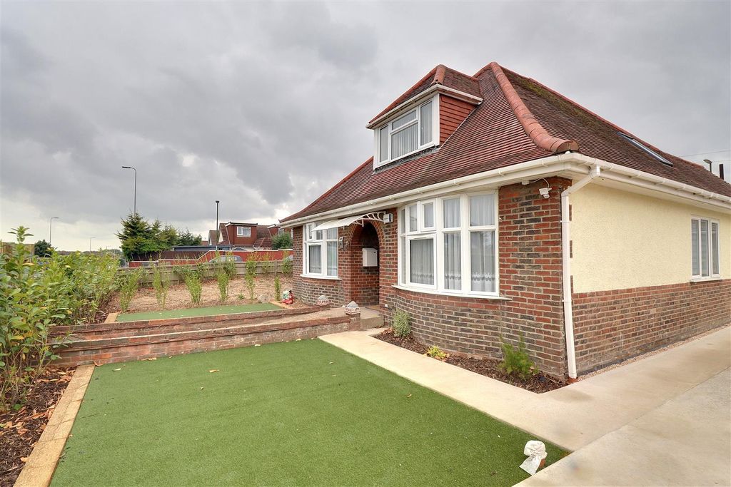 Property photo 1 of 8 Img_8863-Img_8865.Jpg