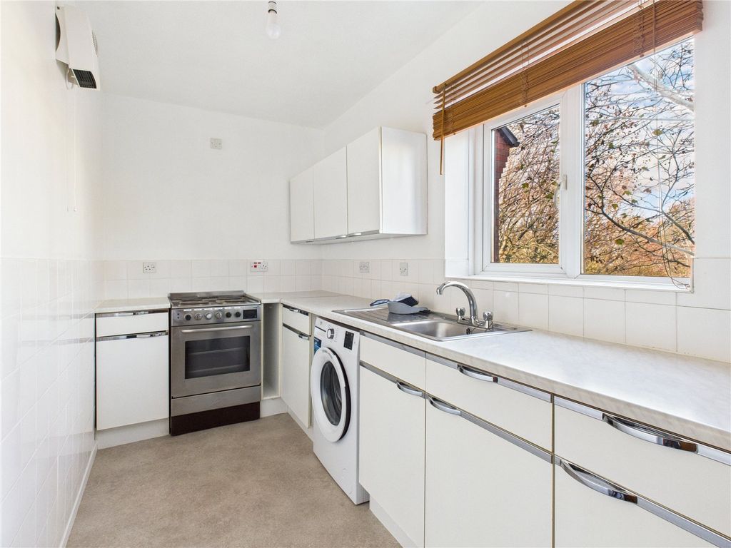 Property photo 3 of 7 Picture No. 06