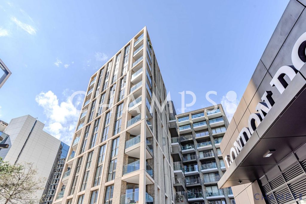 Property photo 1 of 22 2 Bedroom Flat To Rent In London Dock