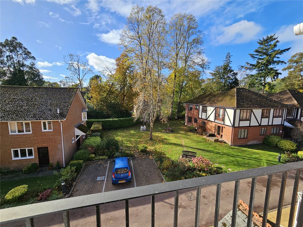 Property photo 2 of 11 Picture No. 25