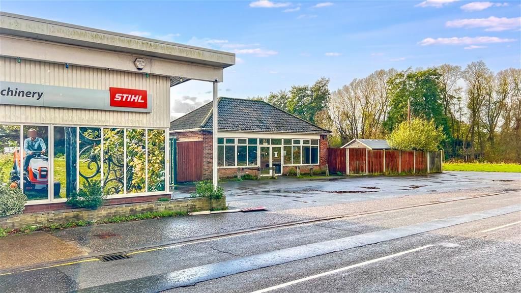 Property photo 2 of 16