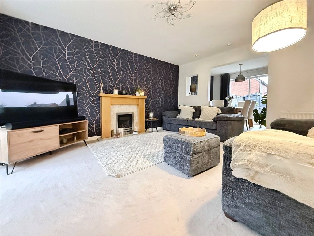 Property photo 2 of 15 Picture 2