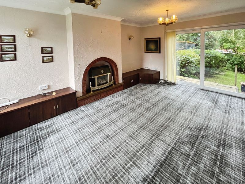 Property photo 2 of 17 Lounge