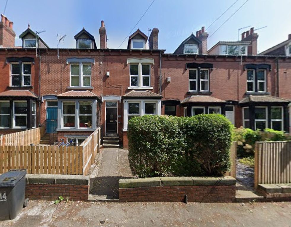 Property photo 1 of 14 External