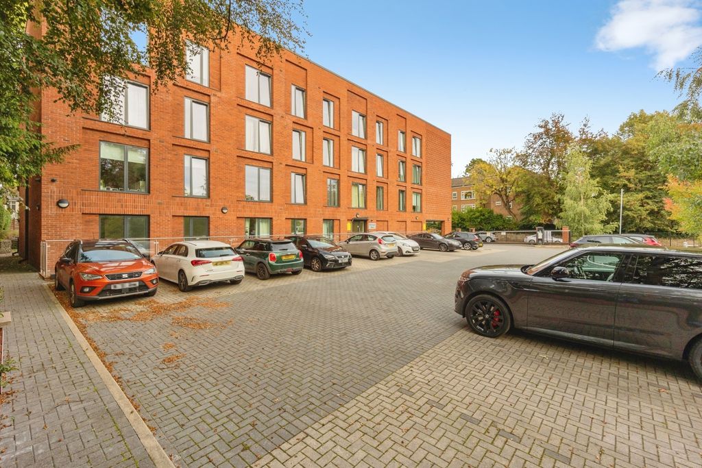 Property photo 1 of 12 Pbox-Img.Jpg